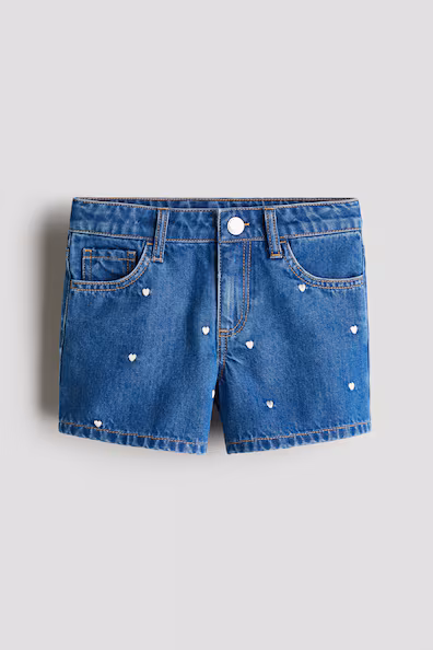 Джинсовые шорты с вышивкой