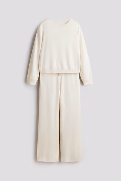 Костюм из 2-х штук из тонкой ткани- Заказать в России