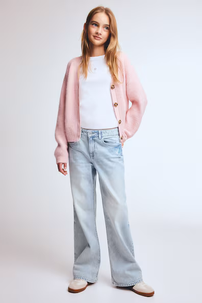 Джинсы свободного кроя с уширенными штанинами- Заказать в России