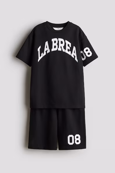 Набор футболки и шорт- Заказать в России