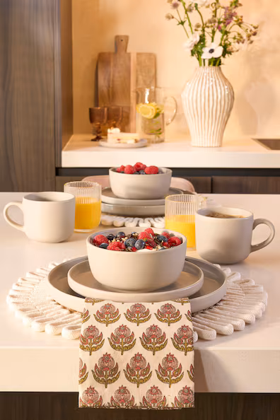 Набор из 16 предметов столовой посуды- Заказать в России