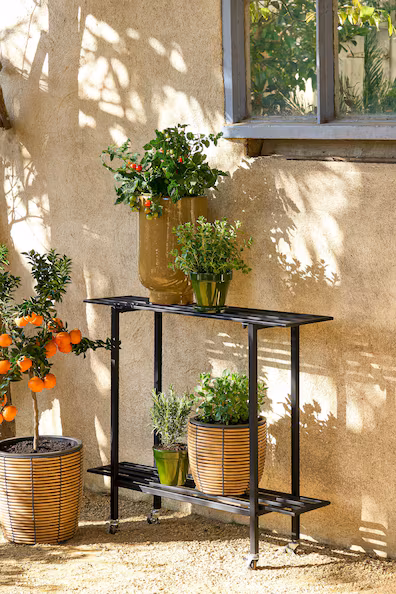 Ваза из переработанного пластика