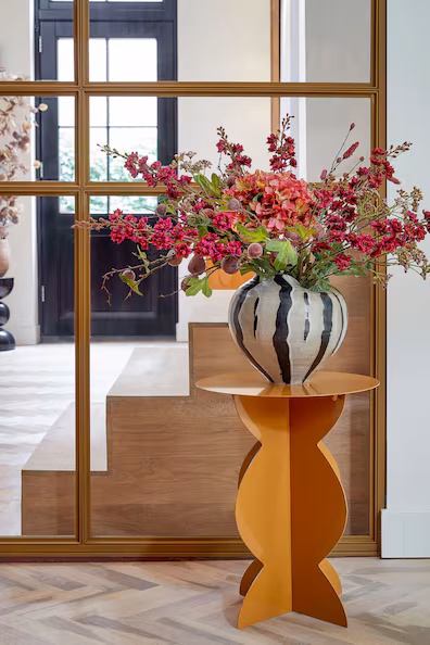 Металлический боковой столик- Заказать в России