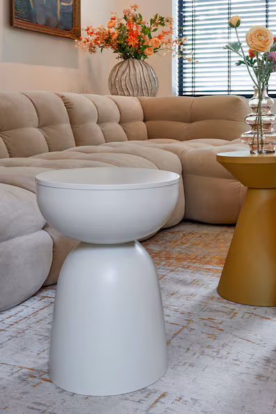 Металлический боковой столик- Заказать в России