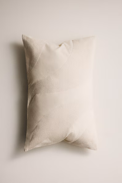 Подушка с вышивкой- Заказать в России