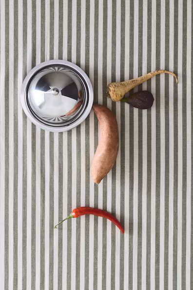 Покрывало на стол из смесового льна