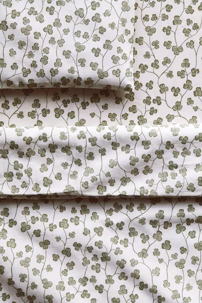 Комплект наволочек на одеяло для детской кроватки с узором- Заказать в России