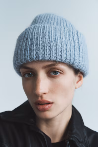 Шапка из смеси мохера