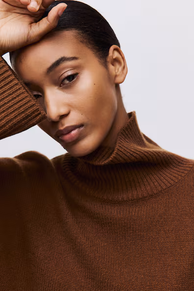 Свитер с высоким воротником из смесовой кашемировой пряжи- Заказать в России