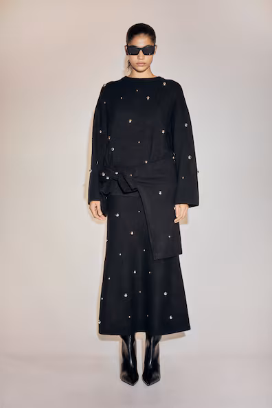 Свитер с заклепками- Заказать в России