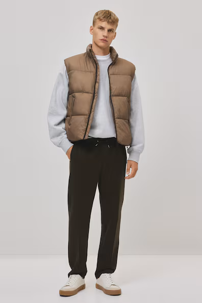 Жилет с водоотталкивающим наполнителем REGULAR FIT- Заказать в России