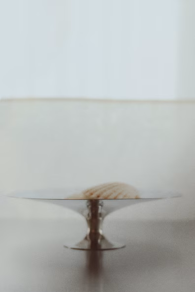 Тарелка с подставкой из нержавеющей стали- Заказать в России