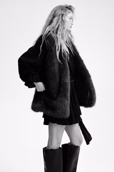 Меховой жилет