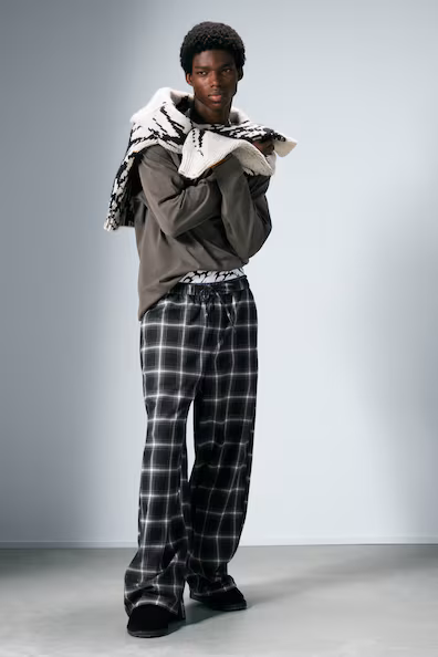 Укороченные пижамные брюки из фланели в стиле комфорт- Заказать в России