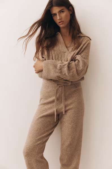 Брюки-джоггеры из тонкой ткани