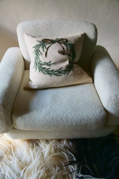 Подушка-чехол с рисунком- Заказать в России