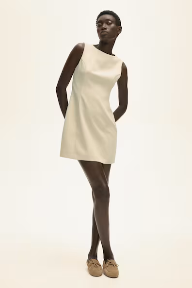 Платье облегающего силуэта