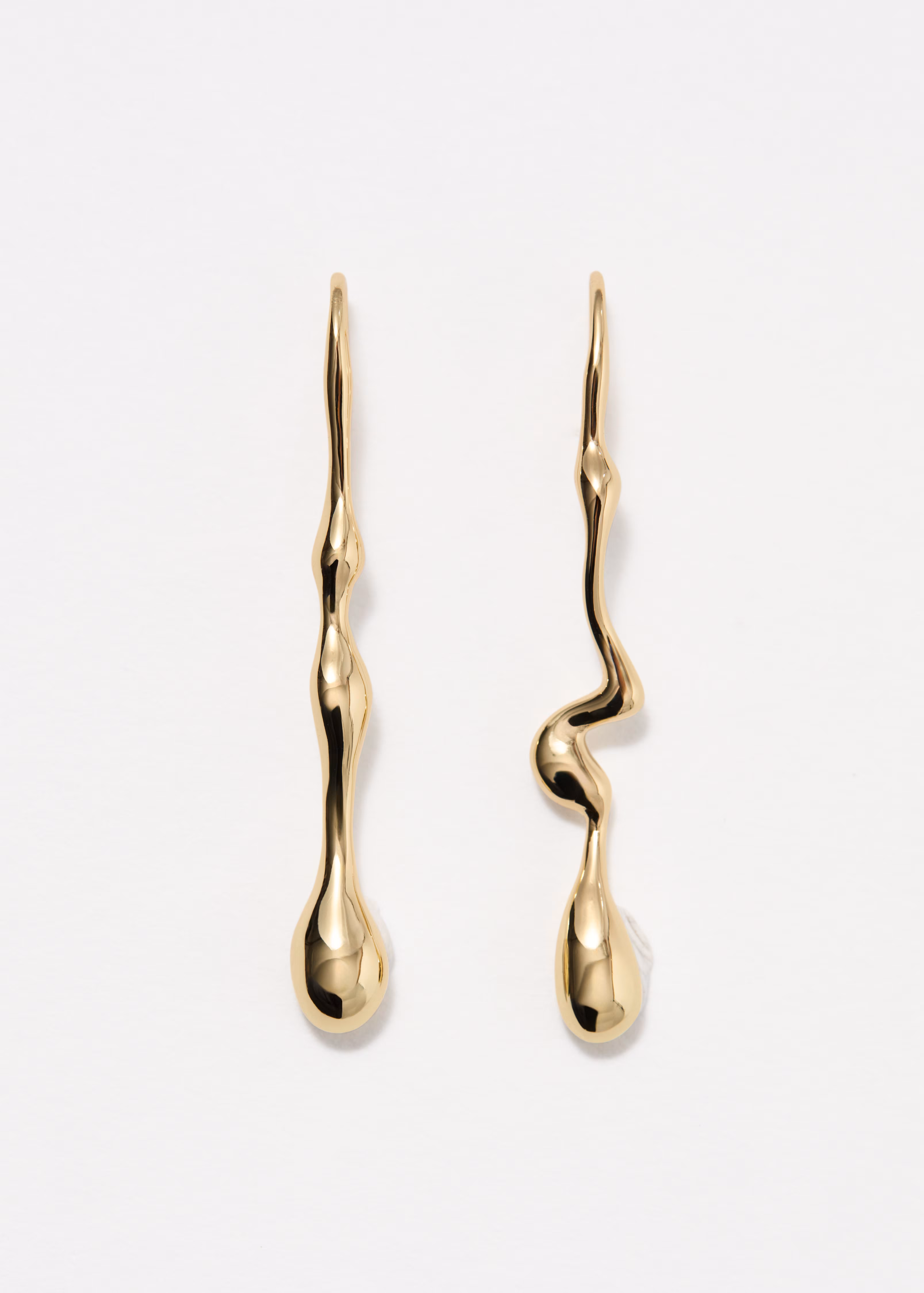 Серьги с удлиненными каплями