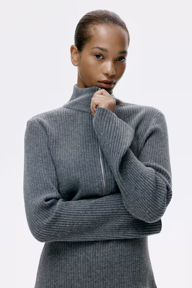 Свитер из рубчикового трикотажа с молнией- Заказать в России