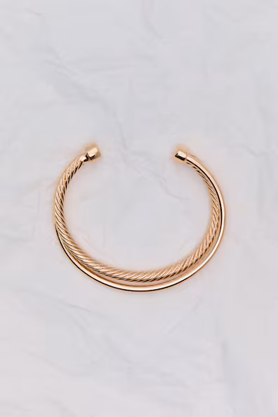 Жесткий браслет- Заказать в России