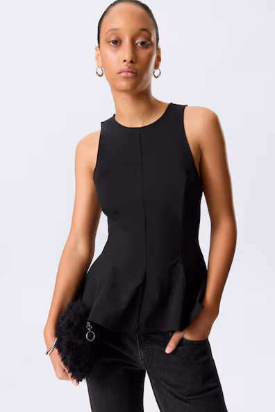 Облегающий плиссированный топ из нейлона с баской- Заказать в России