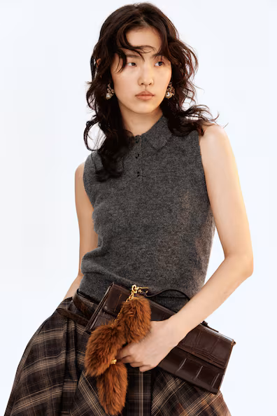 Жилет из меланжевой вязаной ткани с воротником- Заказать в России