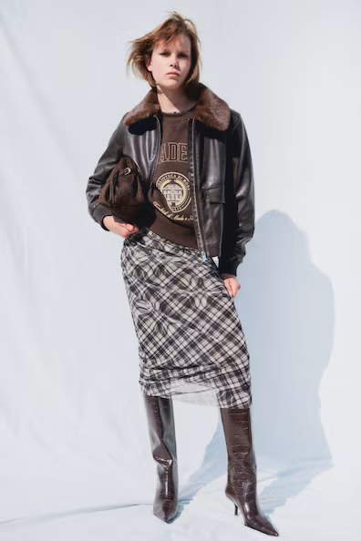 Свитшот с текстовым принтом- Заказать в России