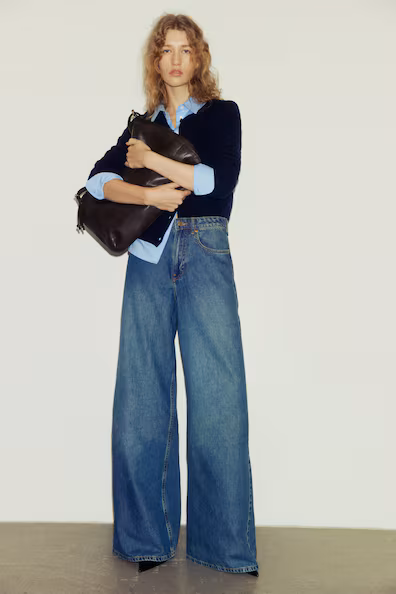 Джинсы с высокой посадкой прямого кроя- Заказать в России