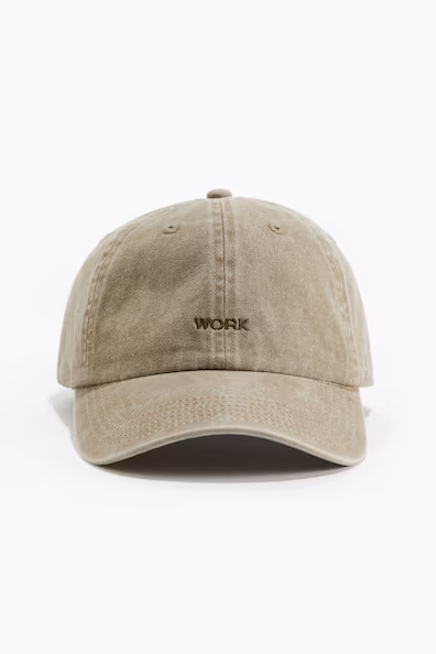 Кепка из хлопка с вышивкой