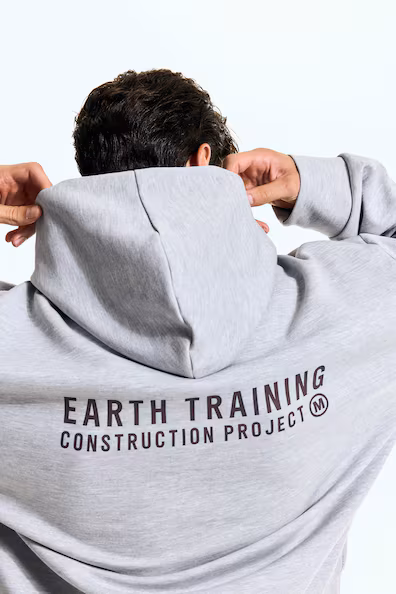 Спортивный свитер OVERSIZED FIT с технологией DRYMOVE™- Заказать в России