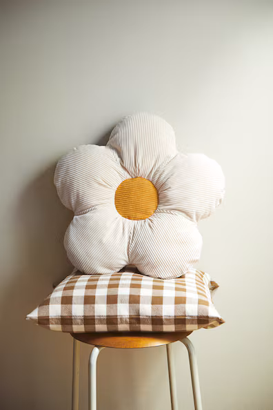 Подушка в форме цветка- Заказать в России