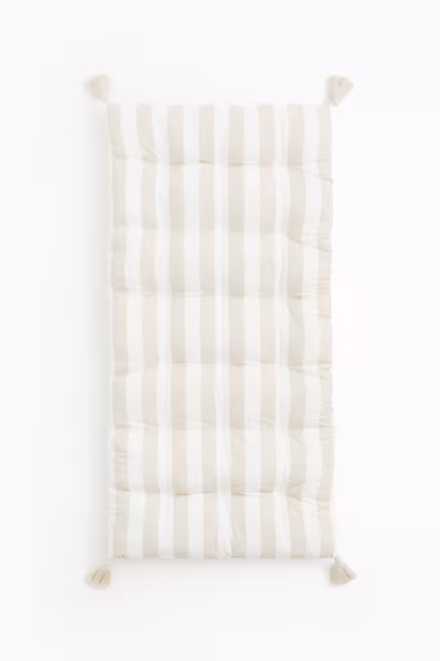 Подушка для стула с бахромой