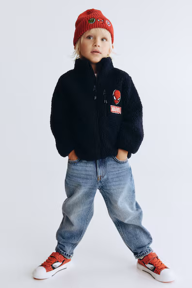 Жакет из искусственного меха с аппликациями- Заказать в России