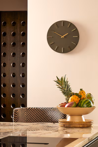 Настенные часы из алюминия- Заказать в России