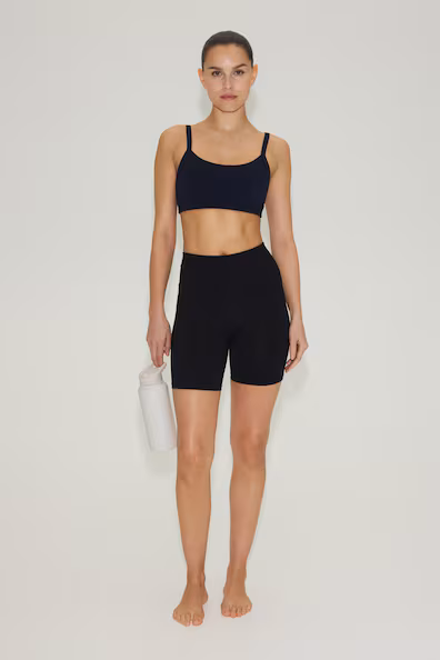 Спортивный бюстгальтер средней поддержки с технологией SOFTMOVE™