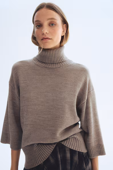 Водолазка из тонкой вязаной ткани- Заказать в России