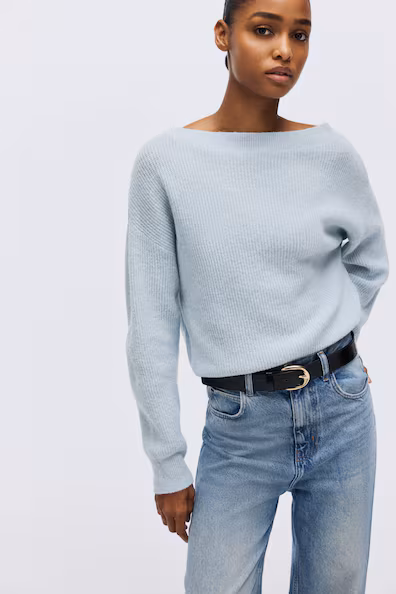 OVERSIZE свитер с вырезом лодочкой- Заказать в России