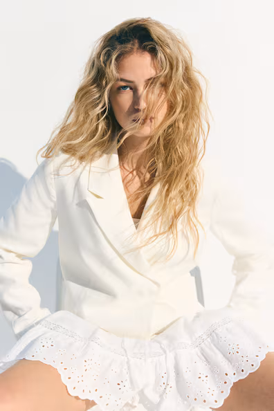 Короткий льняной пиджак- Заказать в России