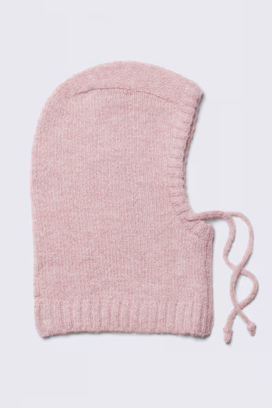 Шарф с капюшоном из пушистой ткани с бантом