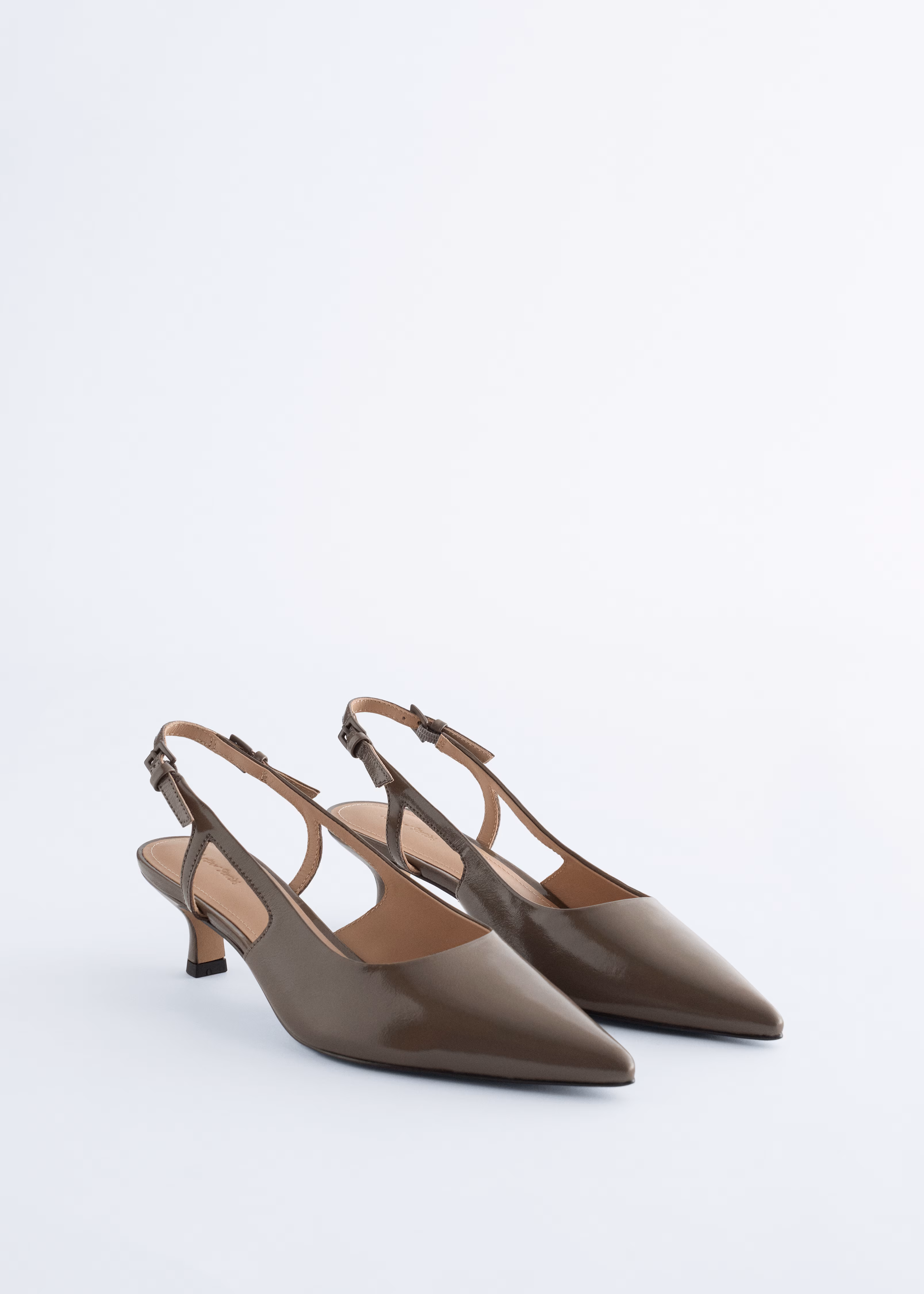 Туфли на каблуке-сабо из лакированной кожи- Заказать в России