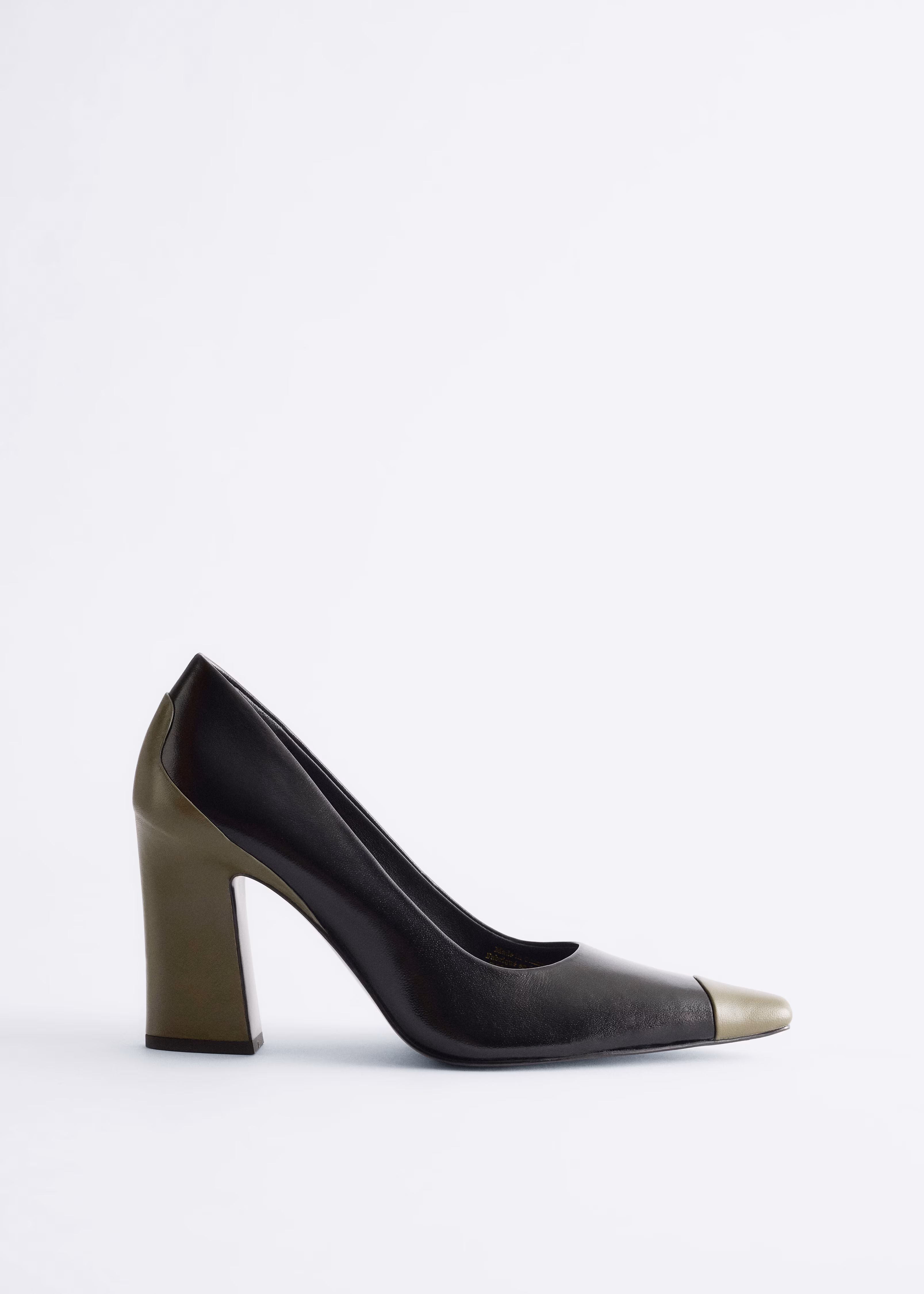 Туфли на высоком каблуке из кожи с цветовыми блоками- Заказать в России