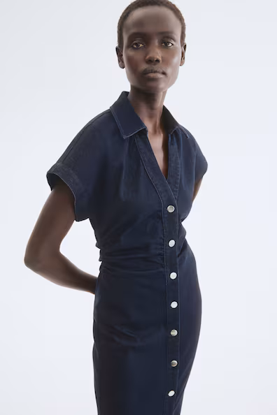 Платье с короткими рукавами из джинсы- Заказать в России