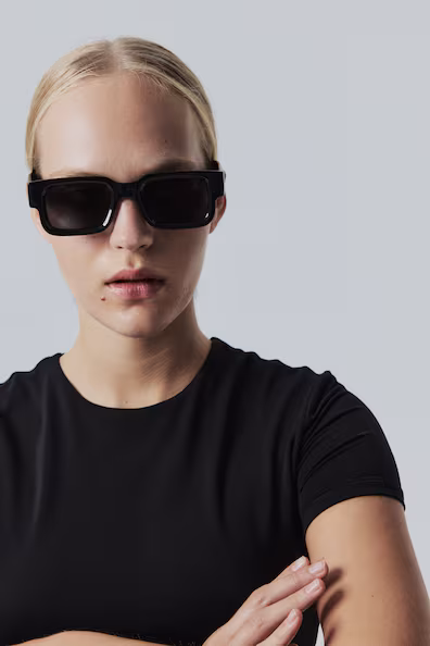 Свитер-скульптура- Заказать в России