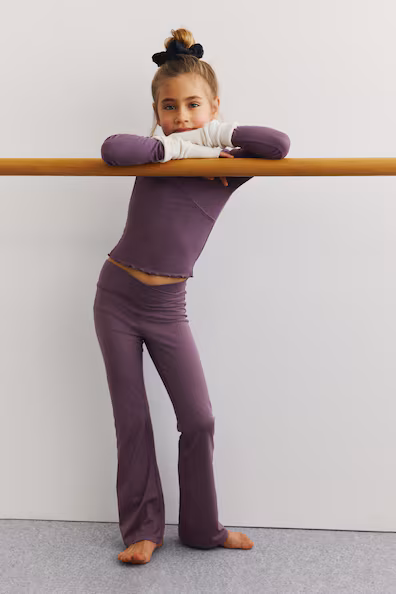 H&M Леггинсы для спорта с расклешенными штанинами и технологией SOFTMOVE™