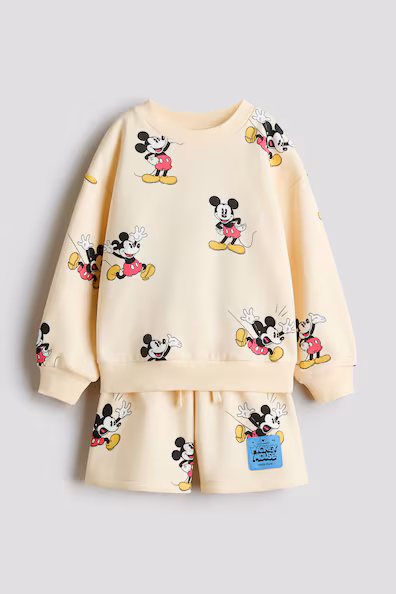 Комплект кофты и шорт- Заказать в России