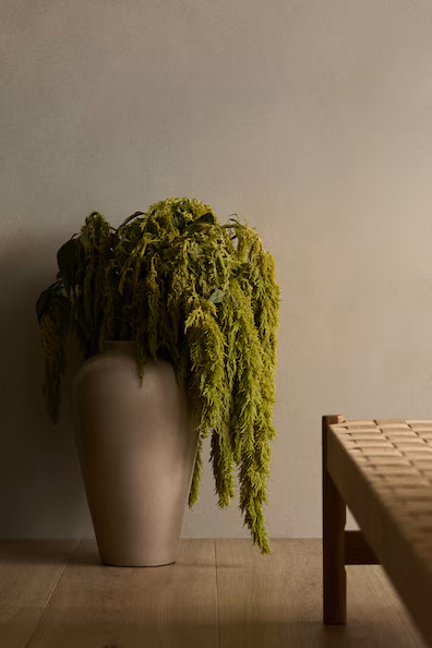 Большая глиняная ваза