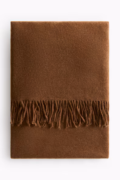 H&M Покрывало из шерсти с кисточками