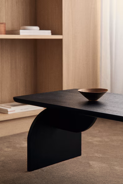 H&M Центральный стол из дерева