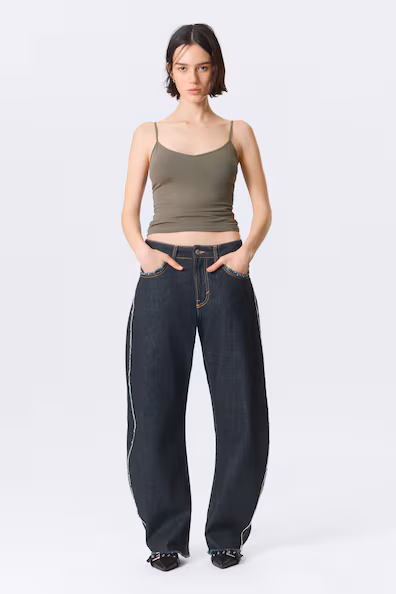 Джинсы ABELL средней посадки, стандартного кроя и бочонковидной ноги- Заказать в России