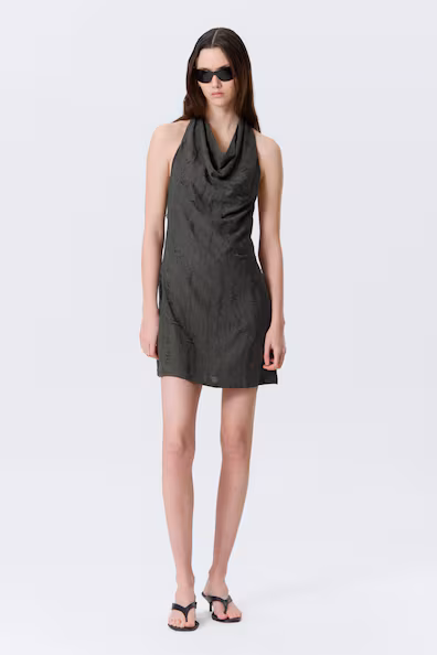 Платье-мини из жаккарда с драпировкой и бретельками- Заказать в России